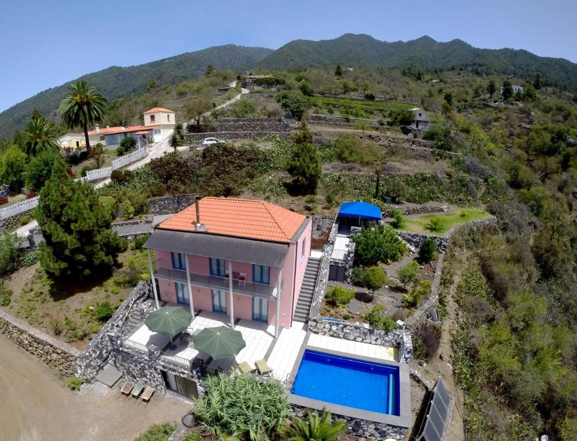 Villa Buena Vista mit beheiztem, abdeckbarem Pool und Sauna Tijarafe Exterior foto