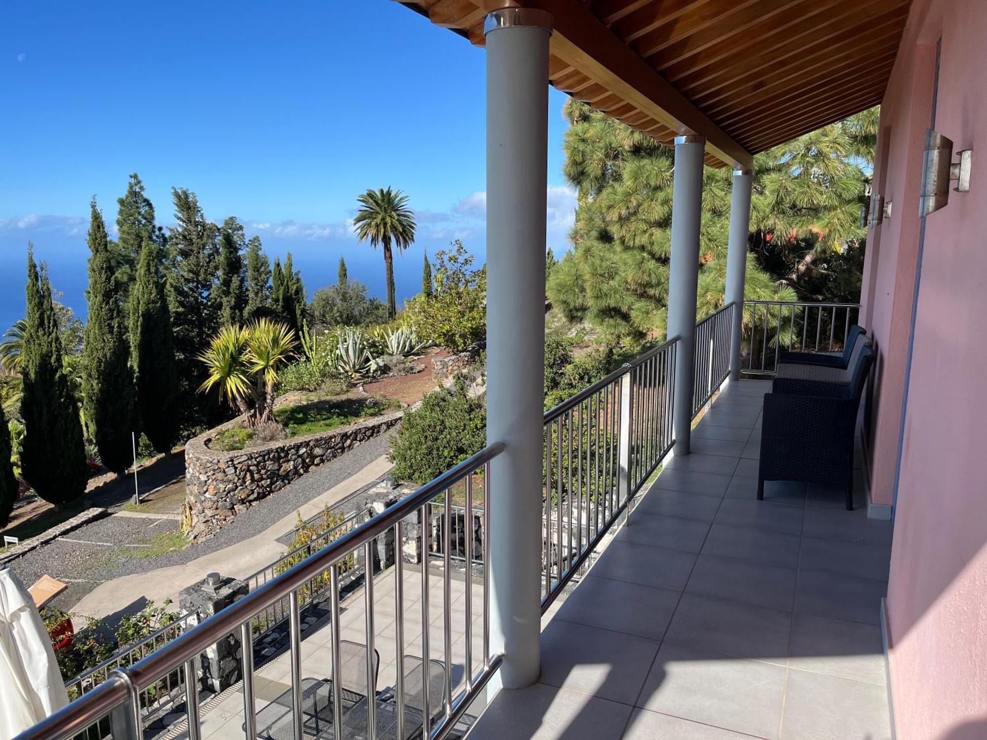 Villa Buena Vista mit beheiztem, abdeckbarem Pool und Sauna Tijarafe Exterior foto